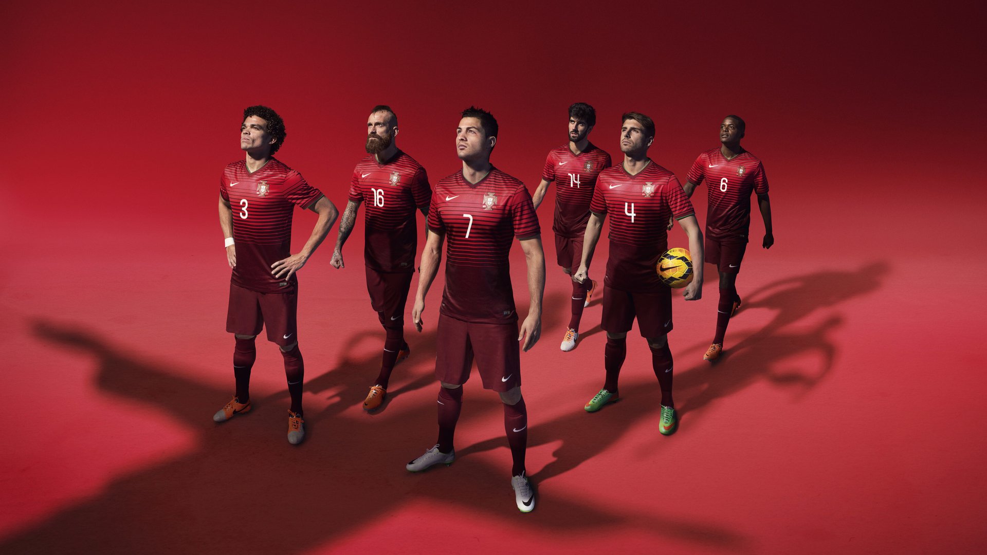 英超球队在不同气候环境下跑动分布与热区变化对比研究，英超球队对应城市